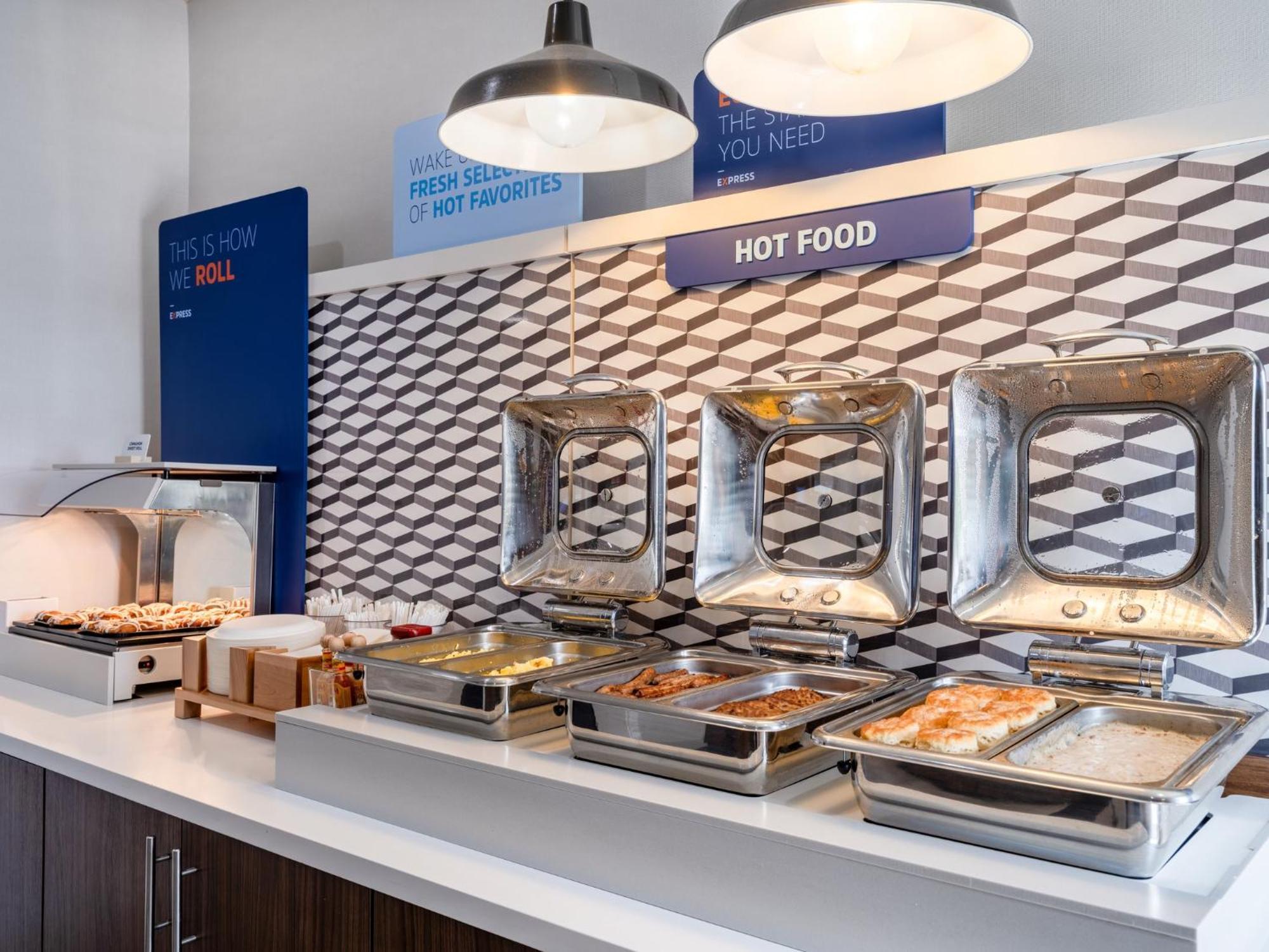 Holiday Inn Express Lodi By Ihg Экстерьер фото